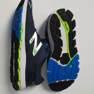New Balance 1260v7 men's size 10 4E M1260BB7 Navy